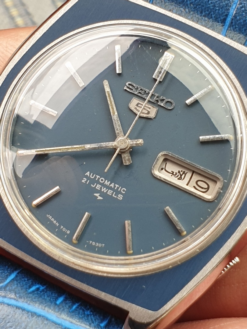 A803) Vintage 1975 Blue Seiko 7019-7380 Watch, Men's Fashion, Watches &  Accessories, Watches on Carousell