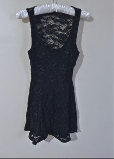 Aritzia black lace dress xxs