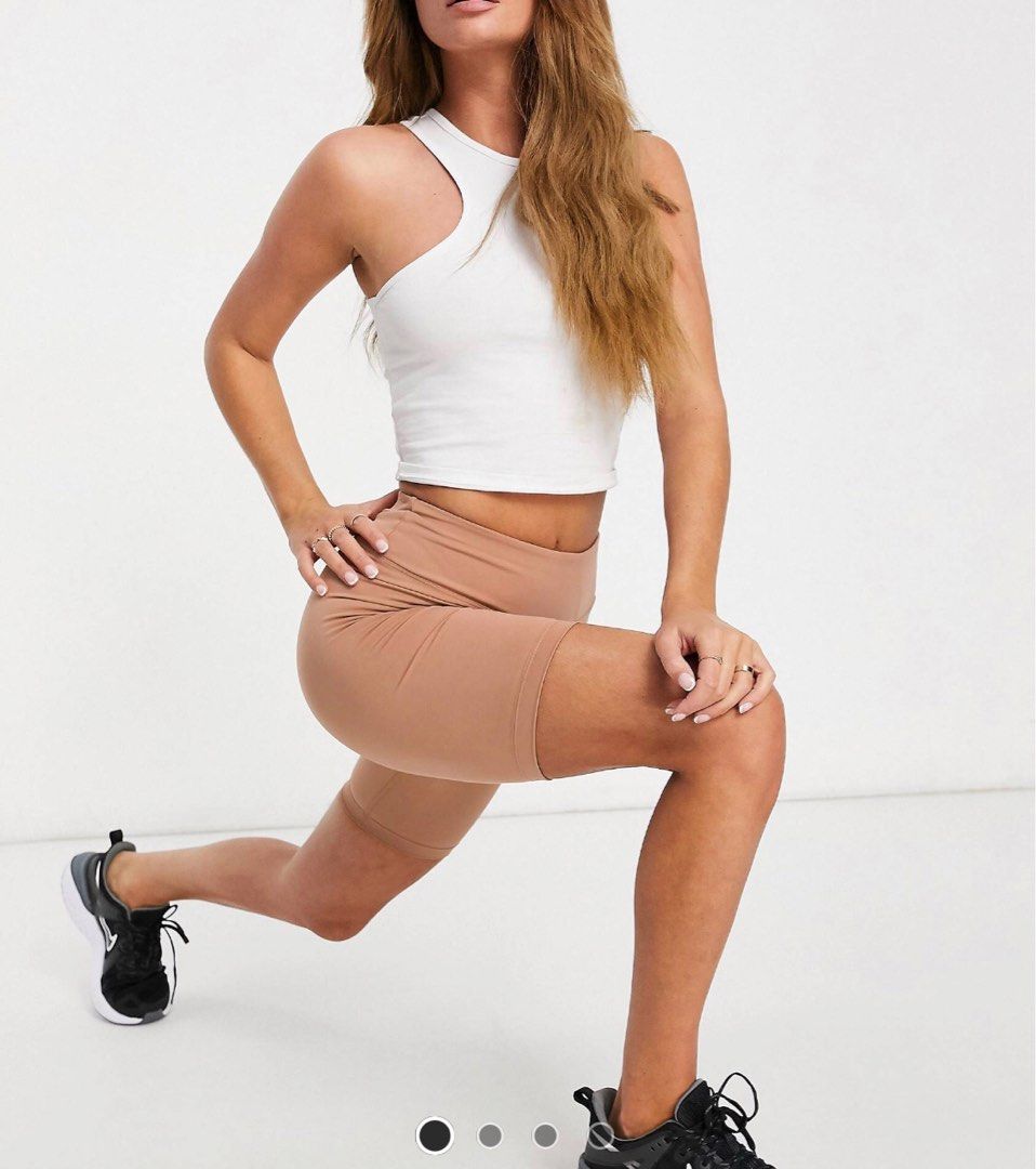 ASOS 4505 icon booty legging short, Women's Fashion, Activewear on Carousell