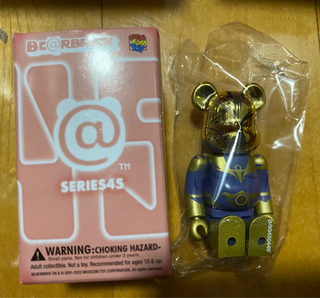 Bearbrick Series 45 隱藏Black Adam, 興趣及遊戲, 玩具& 遊戲類