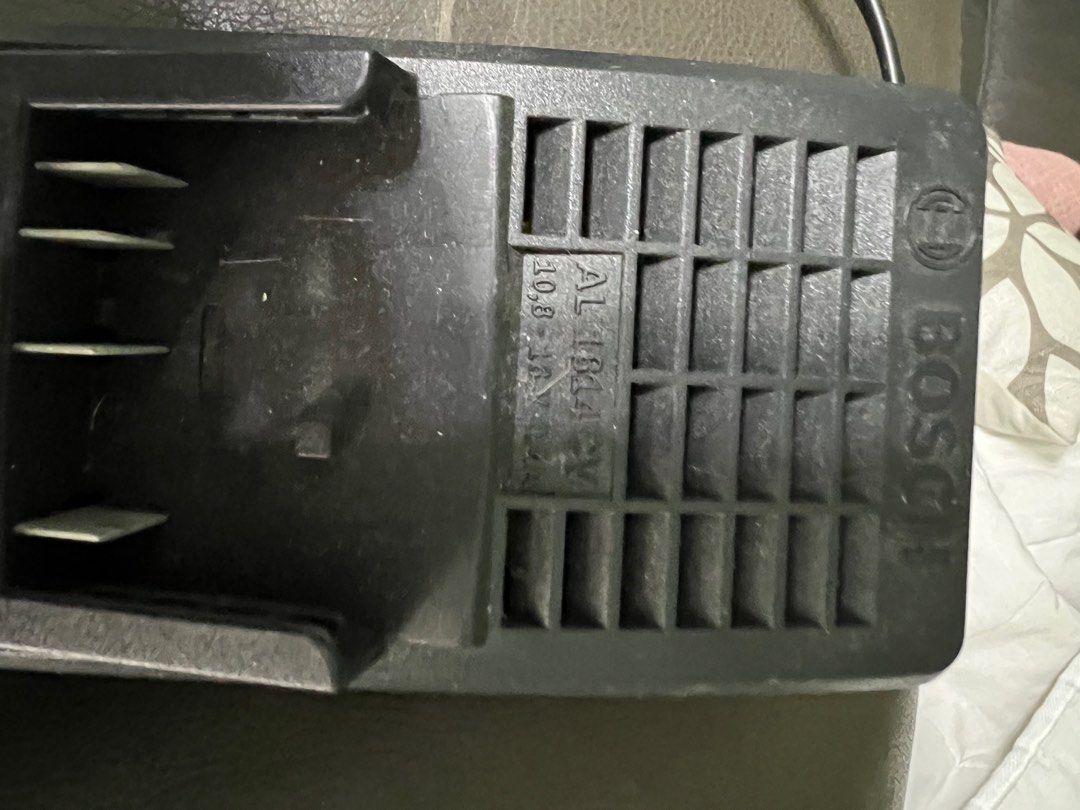 Bosch cordless vacuum, TV & Home Appliances, Vacuum Cleaner