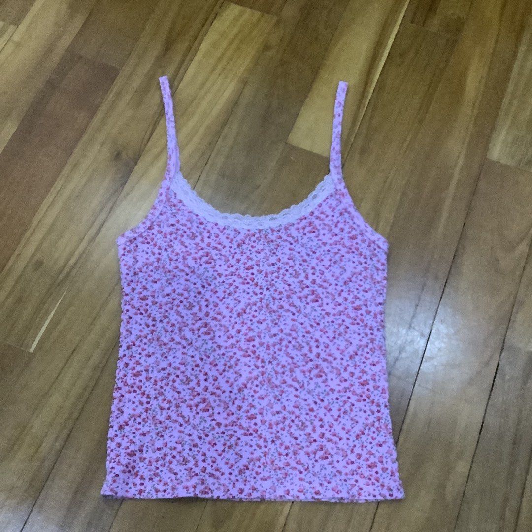 Brandy Melville blue floral Tiffany tank top, Women's Fashion, Tops,  Sleeveless on Carousell