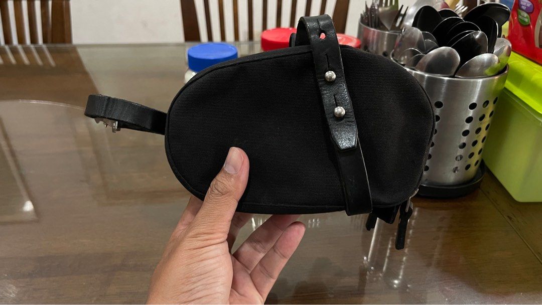 brooks isle of wight