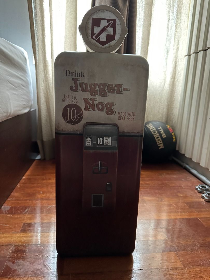 Call Of Duty Juggernog Mini Fridge Vintage (Original), Hobbies & Toys, Collectibles