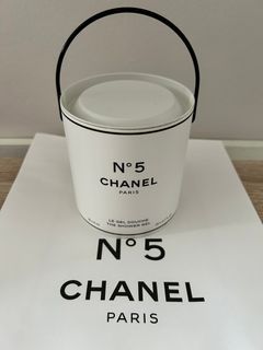 Chanel N5 Les Galets De Bain Bath Tablets, Beauty & Personal Care, Bath &  Body, Bath on Carousell