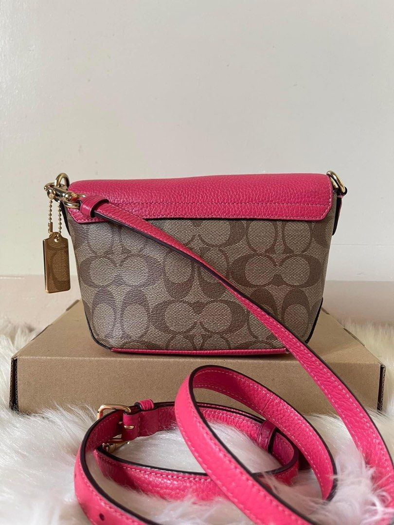 Coach Karlee Crossbody, Women's Fashion, Bags & Wallets, Crossbody