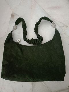 (Category: ) located in . Submitted by thriftntrunk (Listing ID 1205777218, Image 1). Description: .