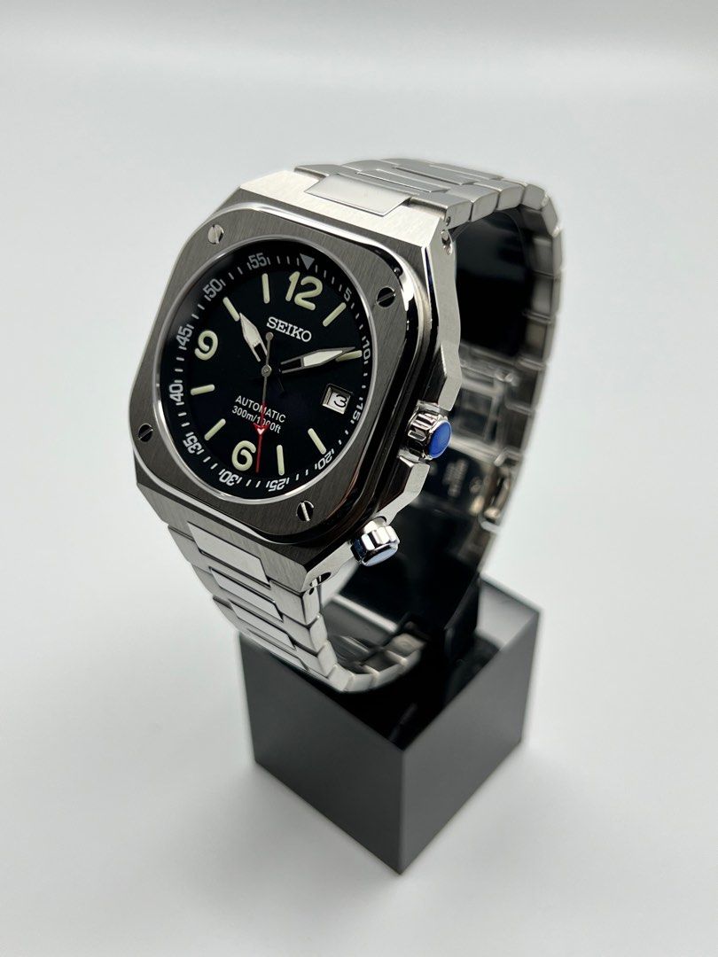 Custom Seiko Mod Bell Ross BR05 v2 42mm, Men's Fashion, Watches &  Accessories, Watches on Carousell