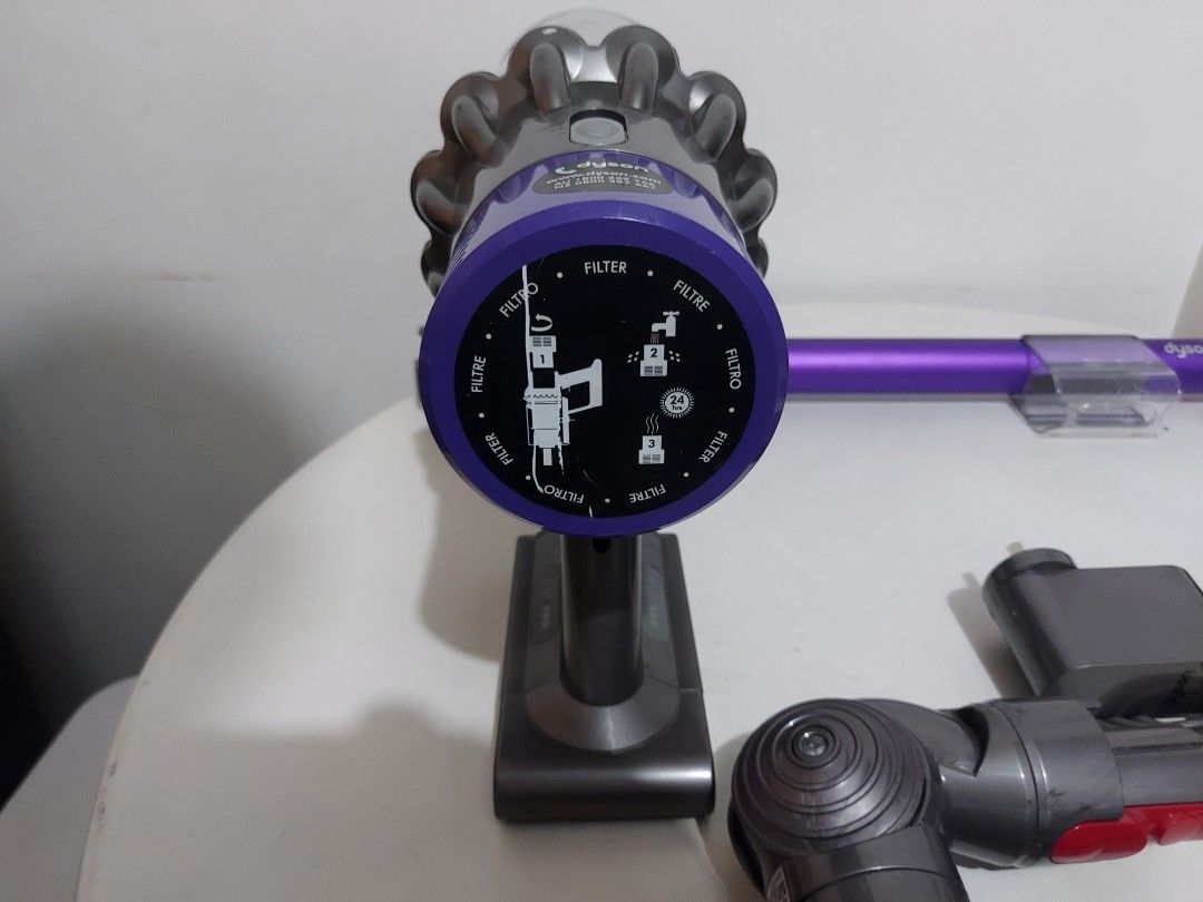 Dyson v10 cyclone animal, TV & Home Appliances, Vacuum Cleaner ...
