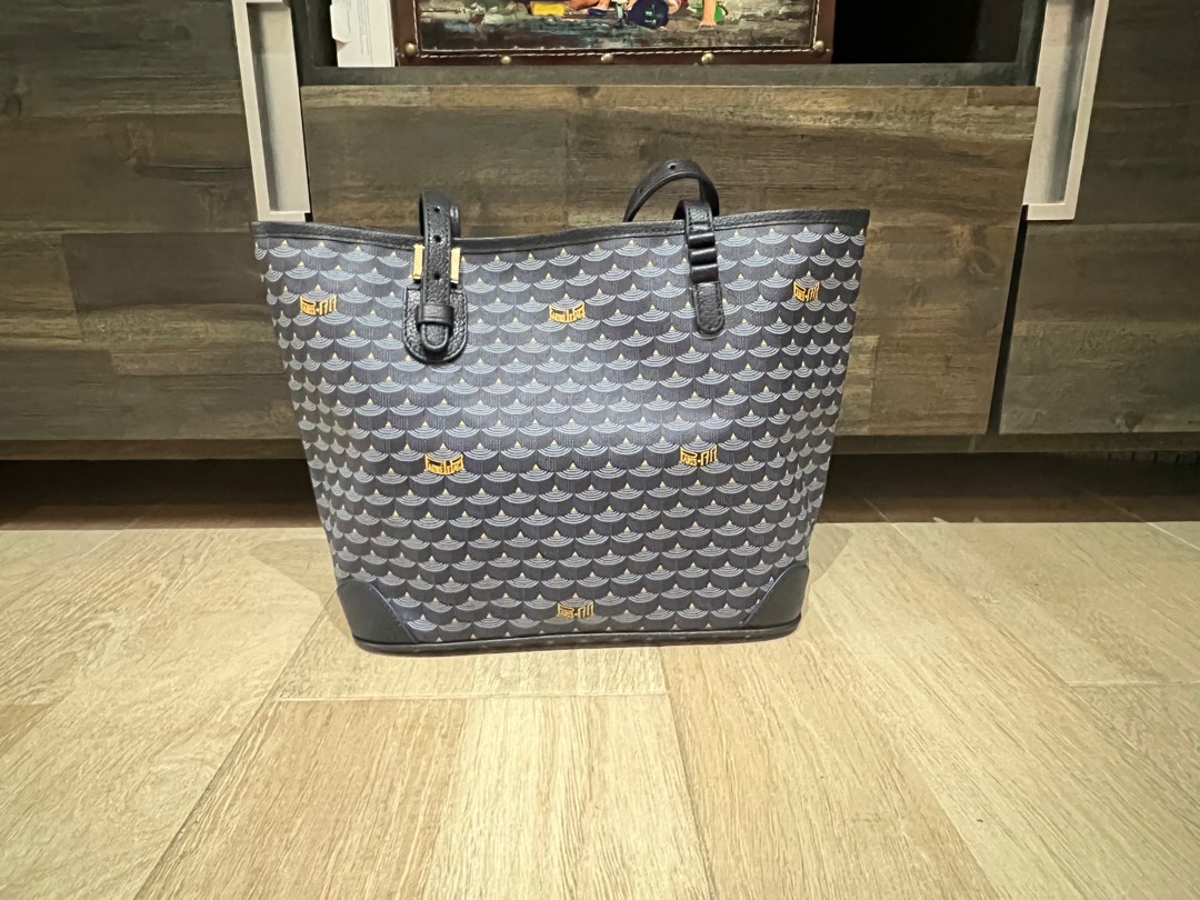 Faure Le Page Daily Battle 27, Luxury, Bags & Wallets on Carousell