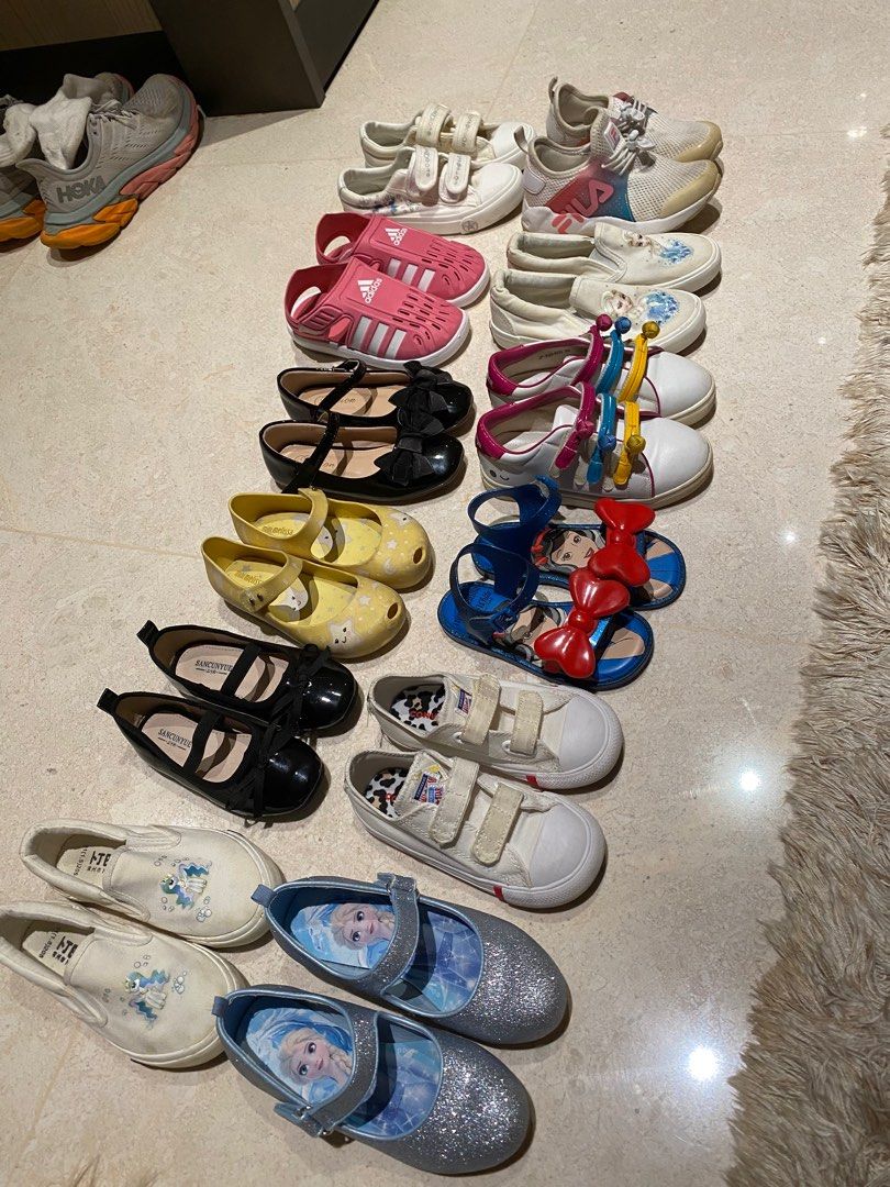 Girls shoes top size 10