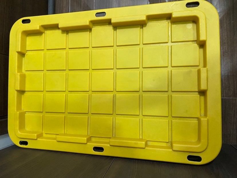 Greenmade Black Storage Bin with Yellow Lid, 27 Gallon - Pallet of