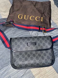 Gucci Sling bag