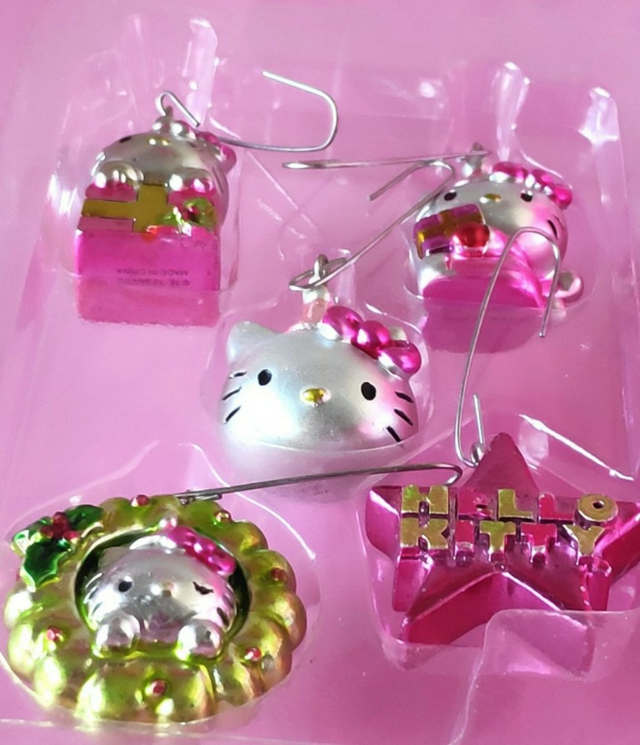 Hello kitty christmas ornaments hobbies toys stationary craft