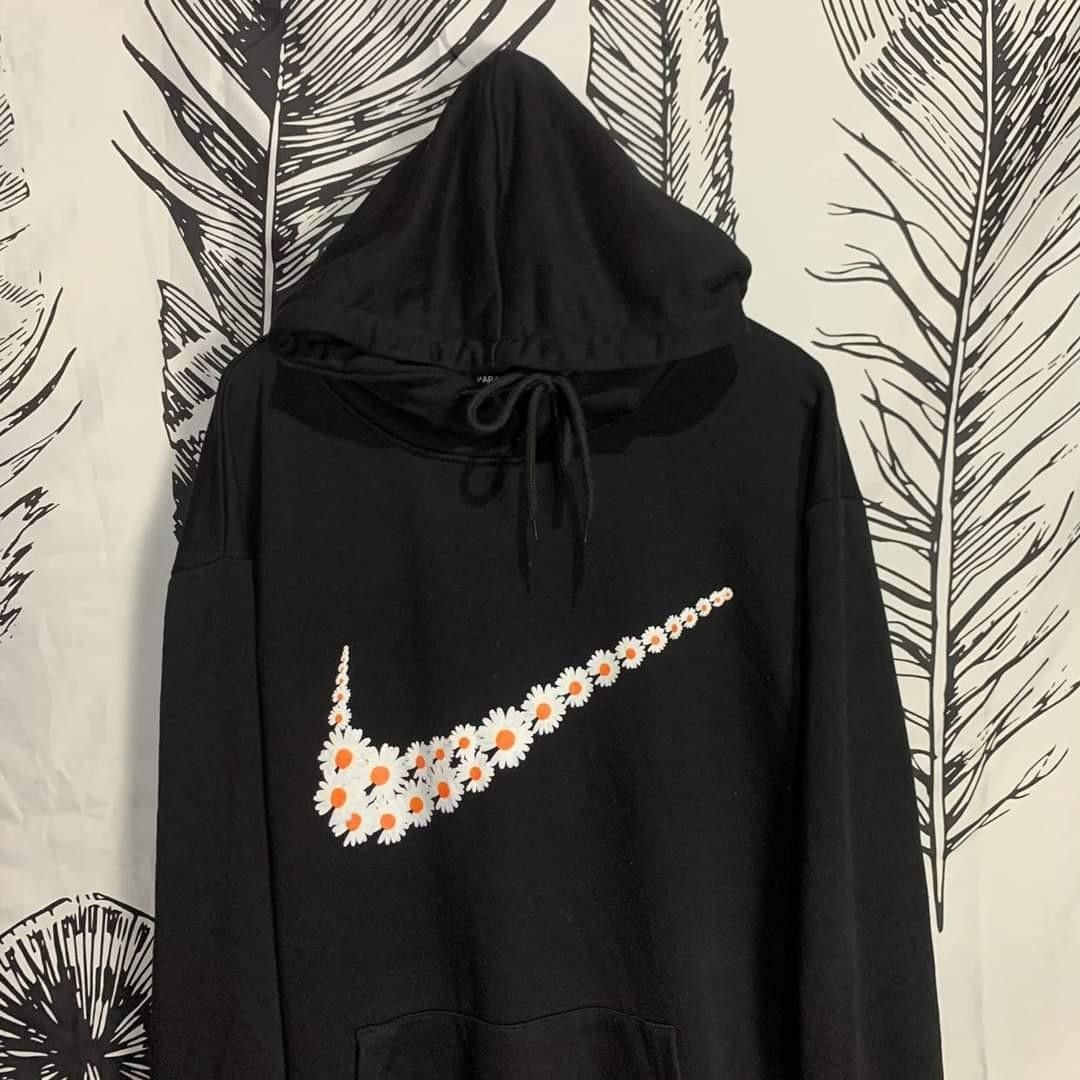 Para noise hotsell nike hoodie