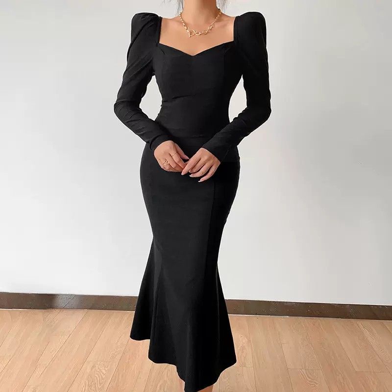 Black dress hot sale slimming effect