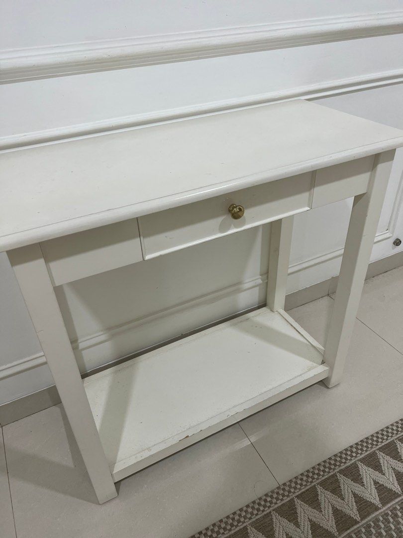 JYSK Console Table Meja konsol, Perabotan Rumah di Carousell