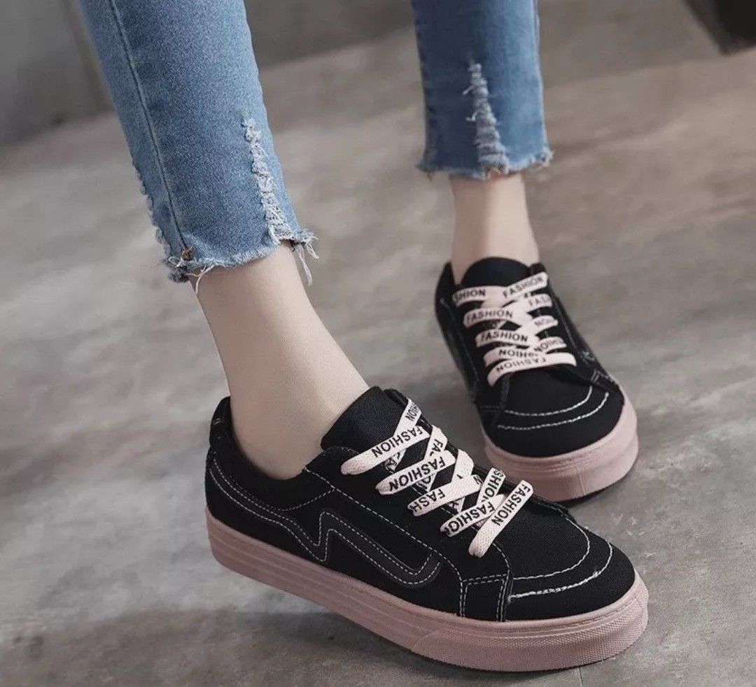 Sneakers perempuan clearance