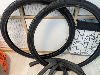 （分類：）位於 。 由 yuen.vincent 提交（商品編號 1205707404，圖片 1）。簡介： 。