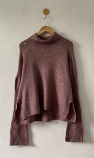 (Category: ) located in . Submitted by uy4wardrobe (Listing ID 1205839829, Image 1). Description: .