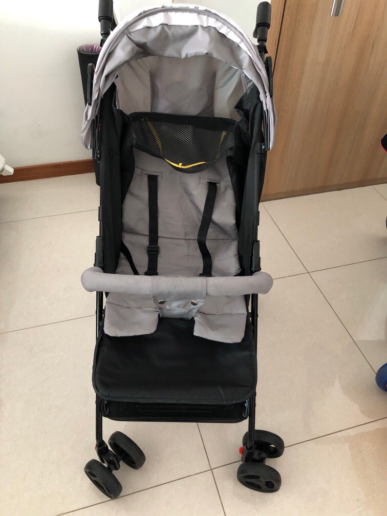 light weight baby stroller and foldable, Babies & Kids, Going Out