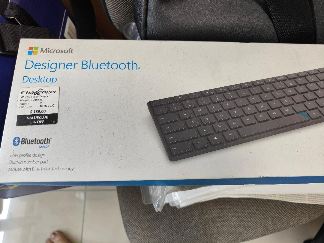 Logitech designer bluetooth keyboard, Computers & Tech, Parts ...
