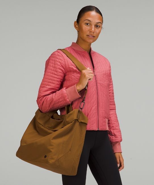 Lululemon on my level tote clearance