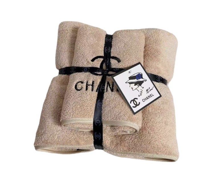 Luxury Bath Towel Set in Brown-Beige, Furniture & Home Living, Bedding &  Towels on Carousell