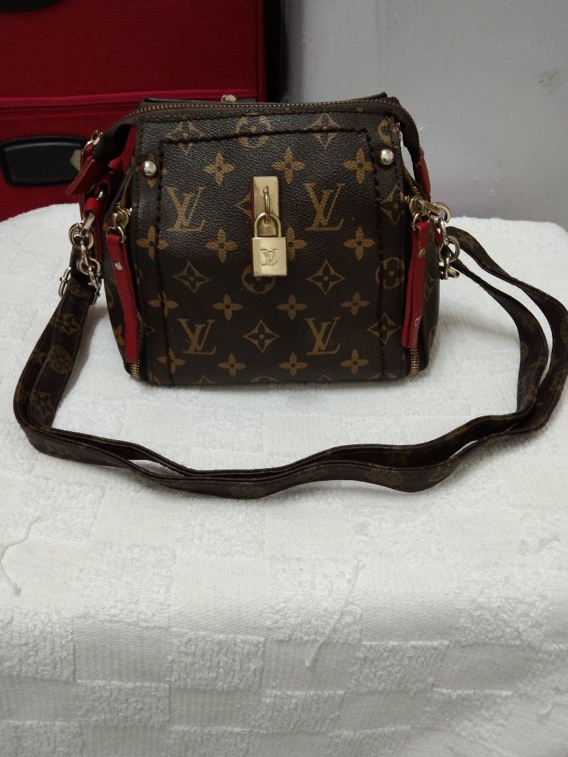 LV original hand bag for only RM100