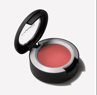 M.A.C POWDER KISS SOFT MATTE EYE SHADOW 絲柔粉霧眼影---Devoted to Chili