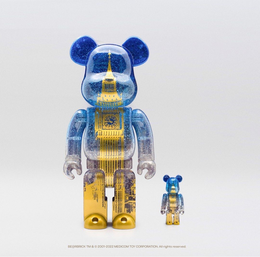 Macau 2022 big ben bearbrick 400% + 100% bearbrick, 興趣及遊戲