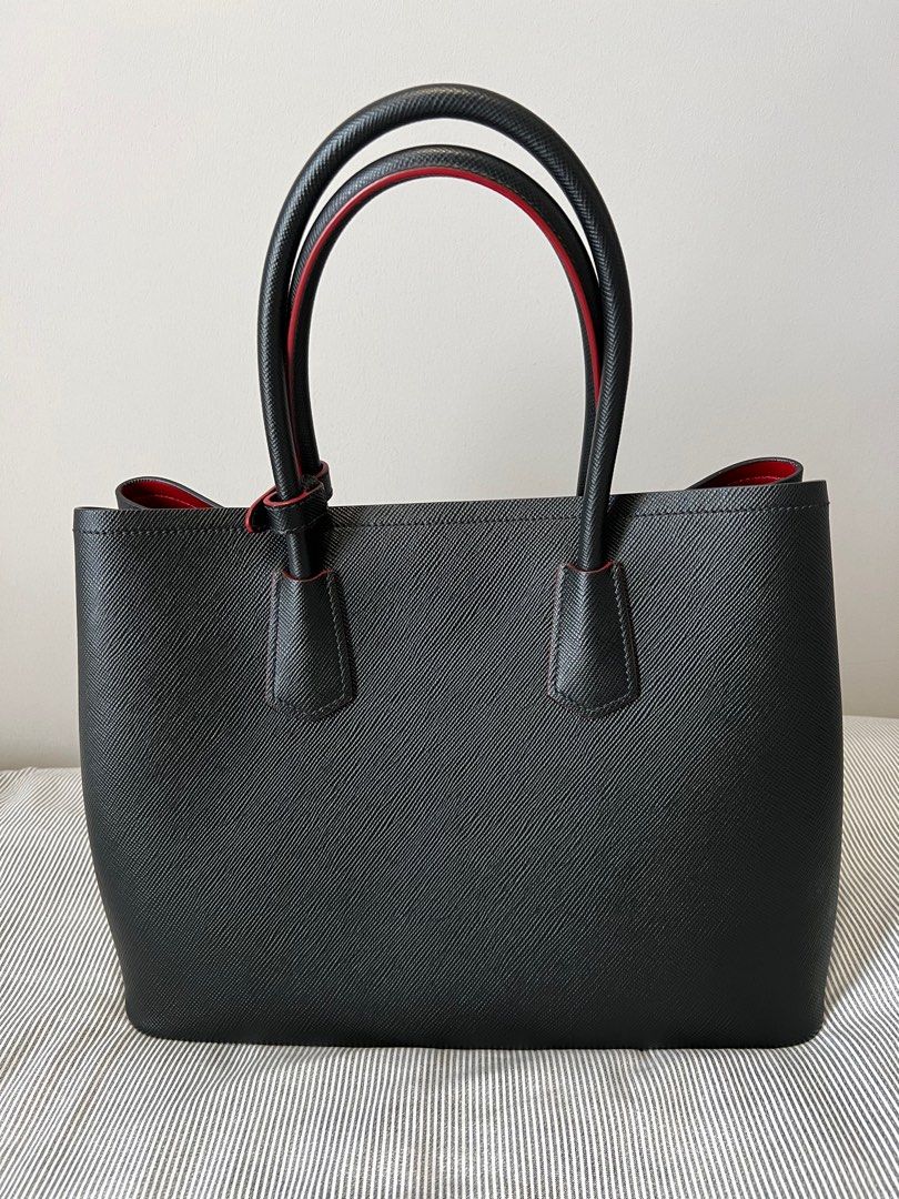 Shop PRADA 2021 SS Medium Saffiano Leather Bag (1BA297_2ERX_F0002_V_NO7,  1BA297_2ERX_F0770_V_NO7, 1BA297_2ERX_F0480_V_NO7, 1BA297_2ERX_F077U_V_NO7)  by Kasamiis