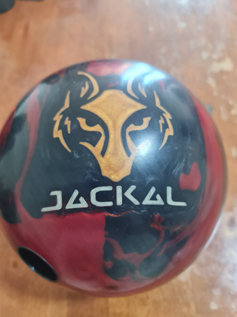 Motiv Jackal Bowling Ball For Sale, Sports Equipment, Sports & Games