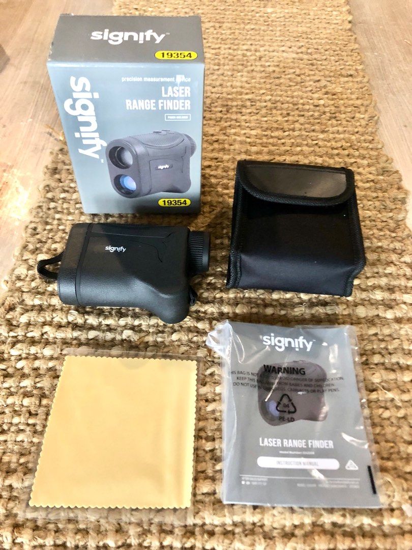 New in Box Signify Laser Range Finder in 1000 Meters or Yards Excellent