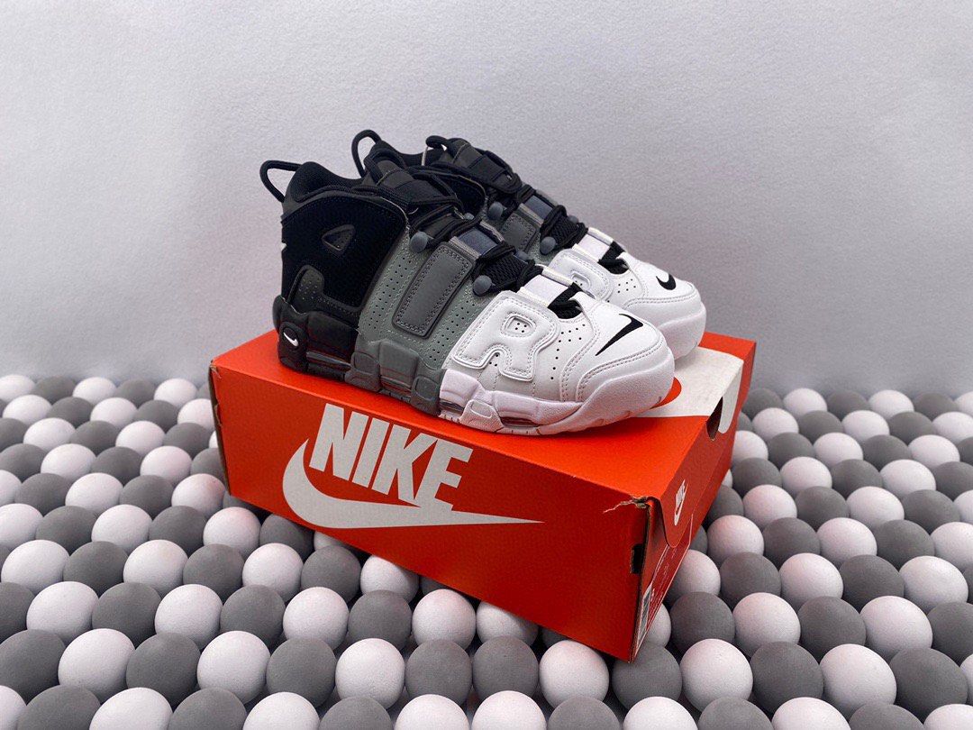 Nike air tri top color