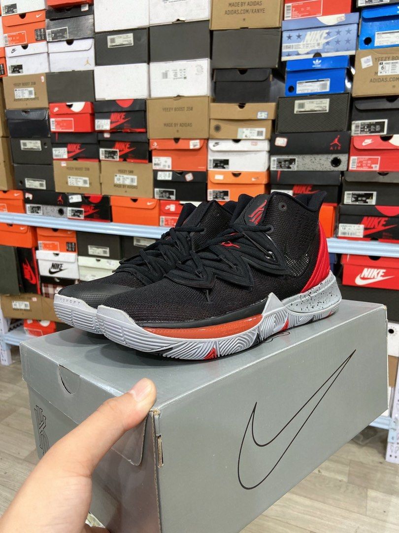Yeezy best sale kyrie 5