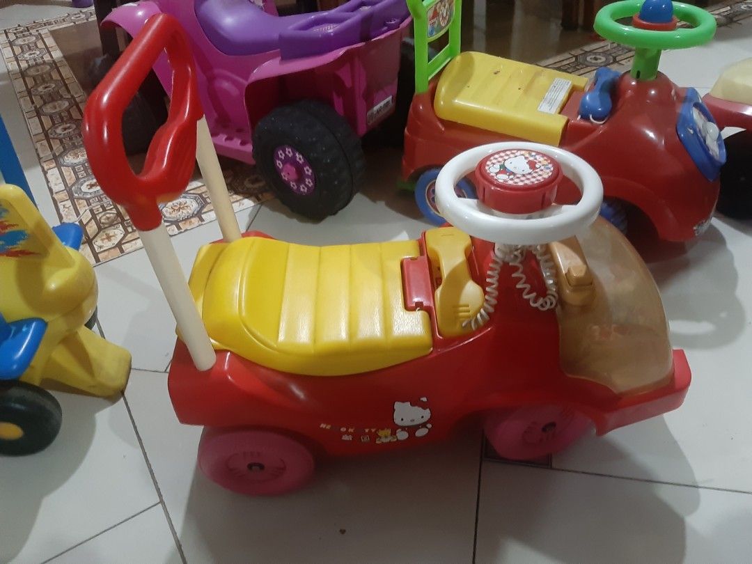 Quality Toys (Category: Kids Toys) located in Pasig City. Submitted by enrico.caja63 (Listing ID 1205858939, Image 3). Description: Quality toys, little tikes, hello kitty etc. From 250 up. Pwedeng pang play place na negosyo..