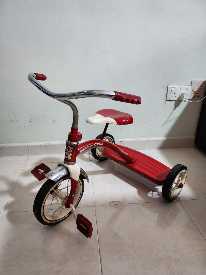 Sold At Auction RADIO FLYER CLASSIC TRICYCLE IN RED 54 53 OFF