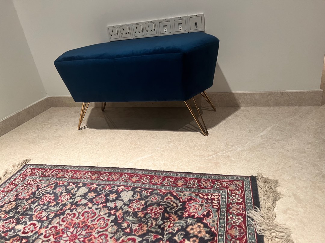 Royal blue velvet stool 100$, Furniture & Home Living, Furniture, Sofas