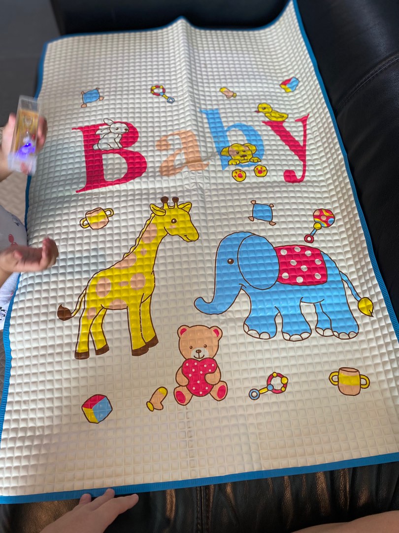 Rubber changing mat (large), Babies & Kids, Bathing & Changing