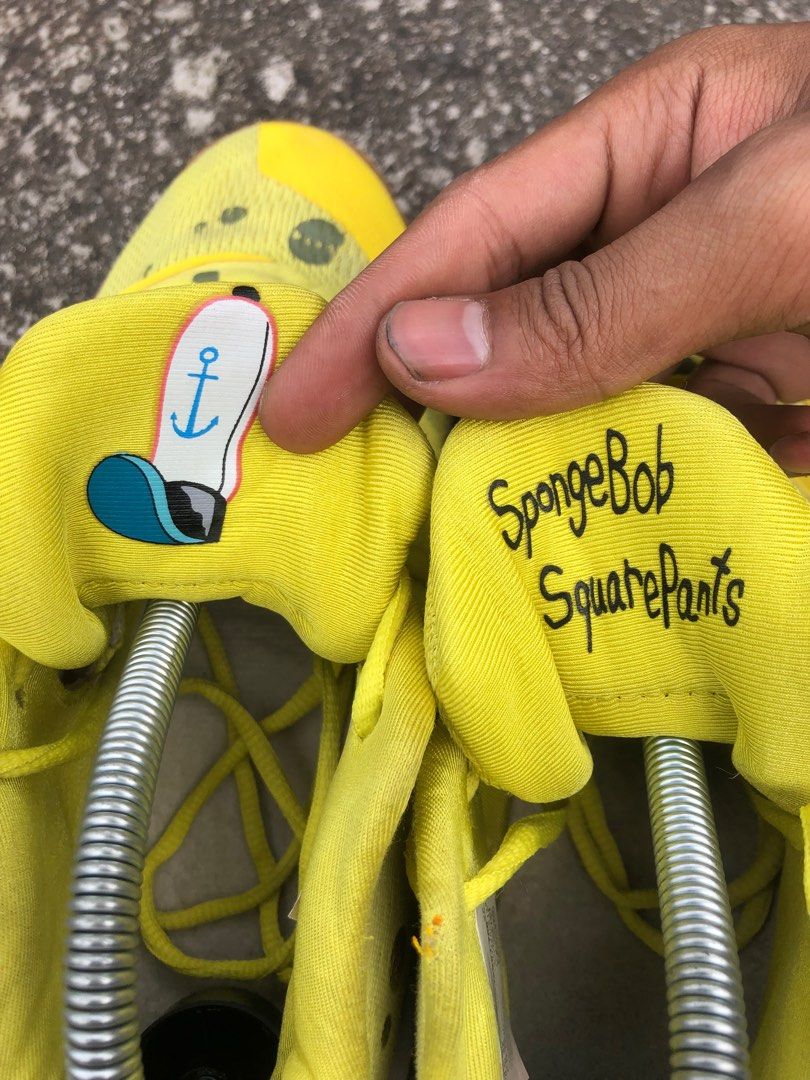 harga sepatu kyrie spongebob