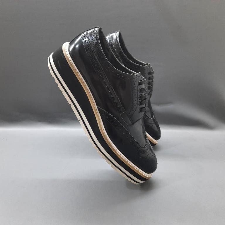 Sepatu Prada Wingtip Brogue Oxford Platform Black Size (23cm