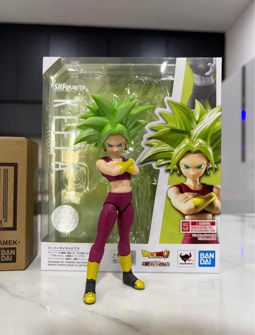 Kefla action figure top