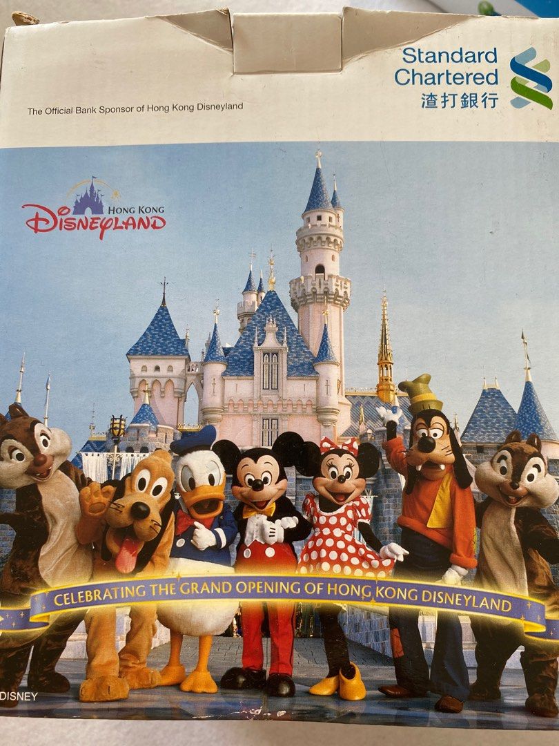 [清屋]stan chart/HK disneyland城堡錢甖, 興趣及遊戲, 收藏品及紀念品, 古董收藏 Carousell