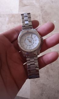 (Category: ) located in . Submitted by THRIFTSHTS4400 (Listing ID 1205725744, Image 1). Description: .