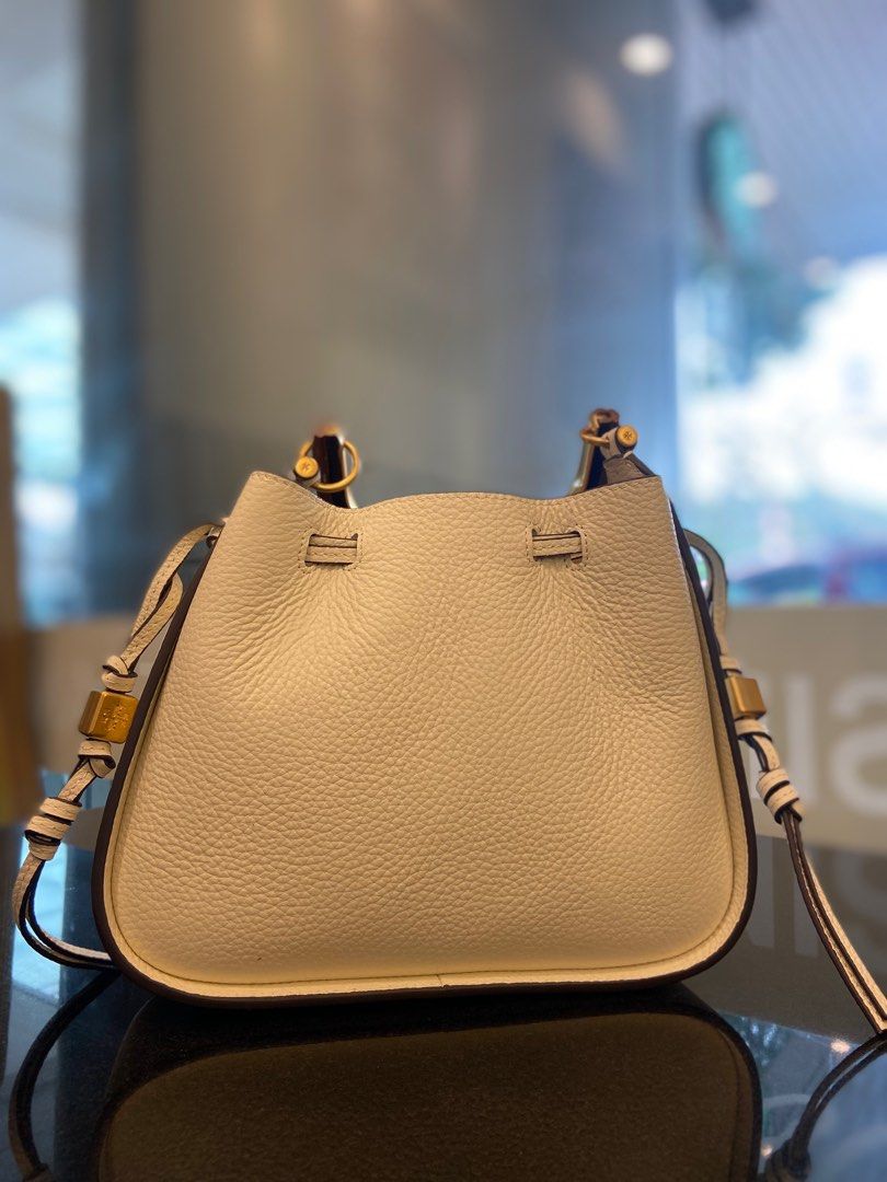 TORY BURCH Miller Cinch Bag | Second hand condition 10/10, Luxury, Bags &  Wallets on Carousell