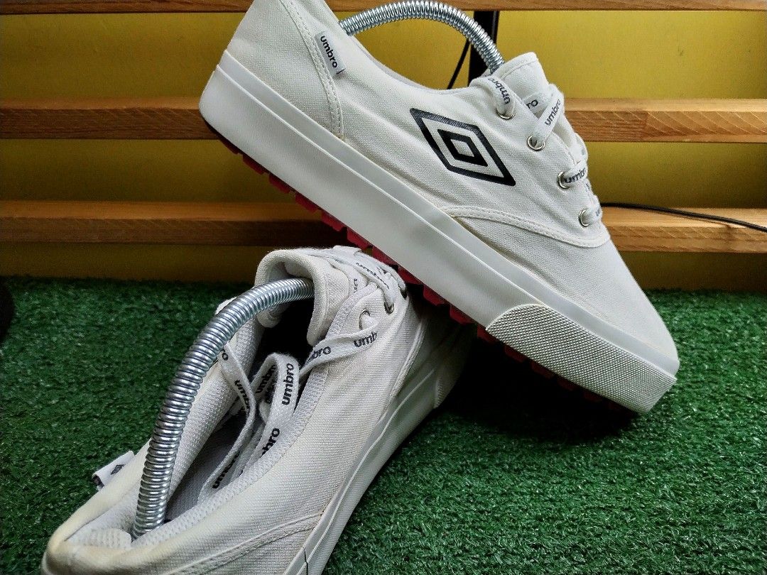 UMBRO SNEAKERS MADE IN KOREA Men s Fashion Footwear Sneakers
