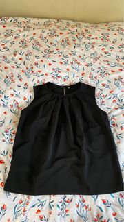 Uniqlo black sleeveless blouse