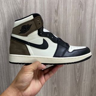 (Category: ) located in . Submitted by sgsneakerhead07 (Listing ID 1205692486, Image 1). Description: .
