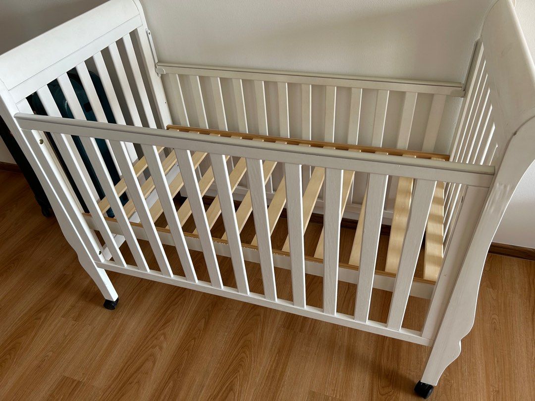 Used baby cot, Babies & Kids, Baby Nursery & Kids Furniture, Cots